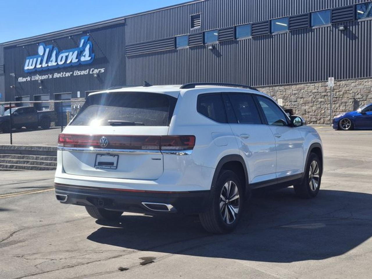 2025 Volkswagen Atlas Comfortline AWD | Leatherette Seats | Heated + Ventilated Seats | Heated Steering | and More ! Photo