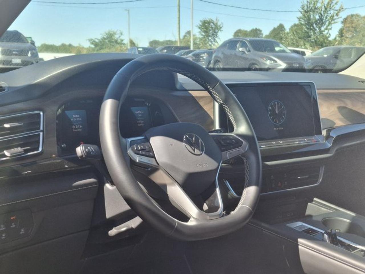 2025 Volkswagen Atlas Comfortline AWD | Leatherette Seats | Heated + Ventilated Seats | Heated Steering | and More ! Photo