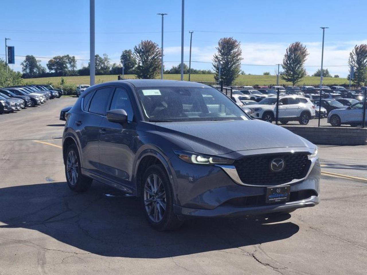 2025 Mazda CX-5 GT AWD | Leather | Sunroof | Heated + Ventilated Seats | Heated Steering | Bose Audio | and More ! Photo