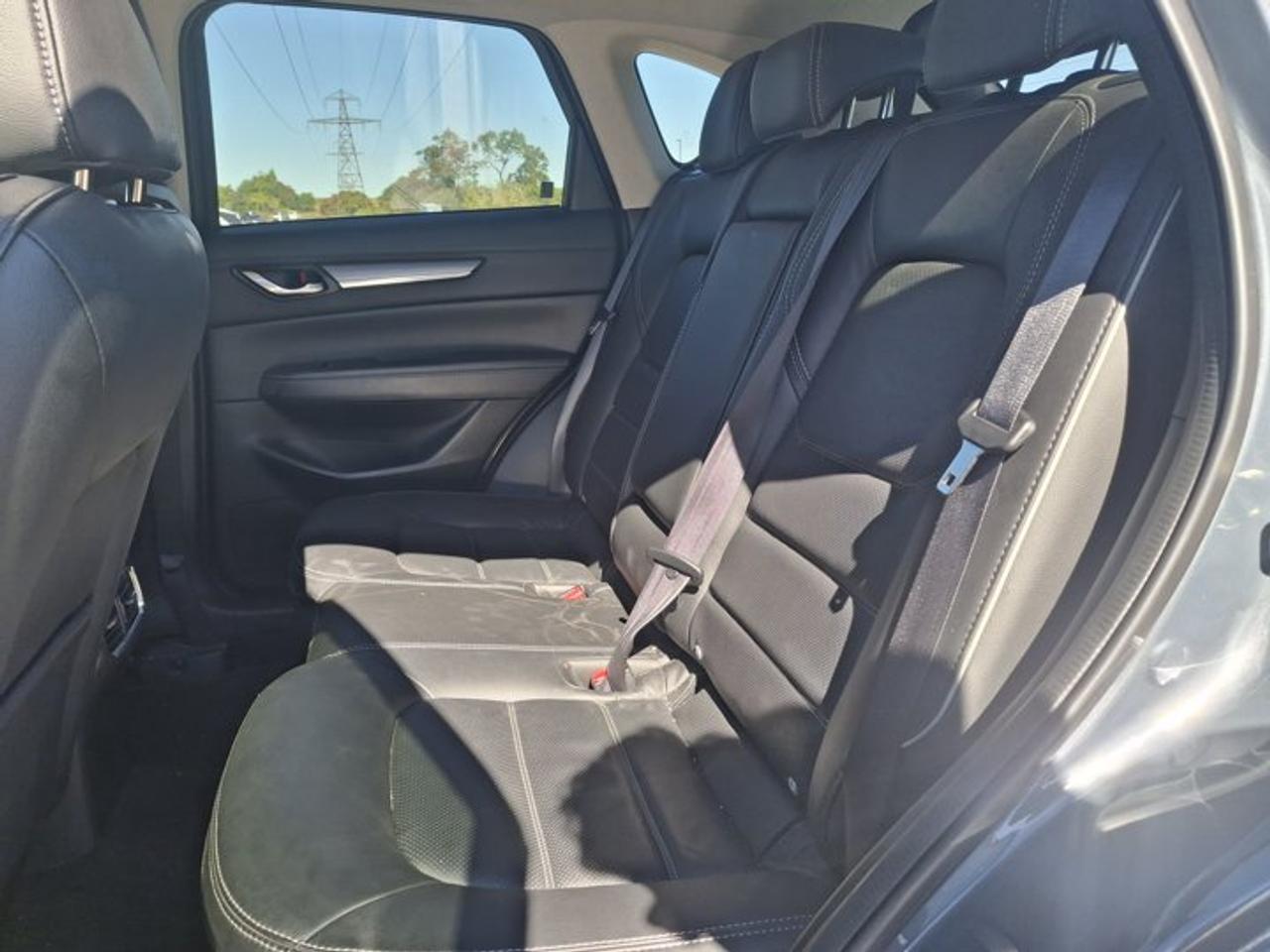 2025 Mazda CX-5 GT AWD | Leather | Sunroof | Heated + Ventilated Seats | Heated Steering | Bose Audio | and More ! Photo
