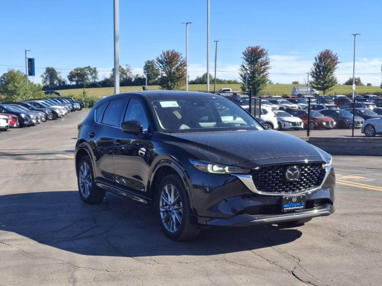 2025 Mazda CX-5 GT AWD | Leather | Sunroof | Heated + Ventilated Seats | Heated Steering | Bose Audio | and More ! Photo