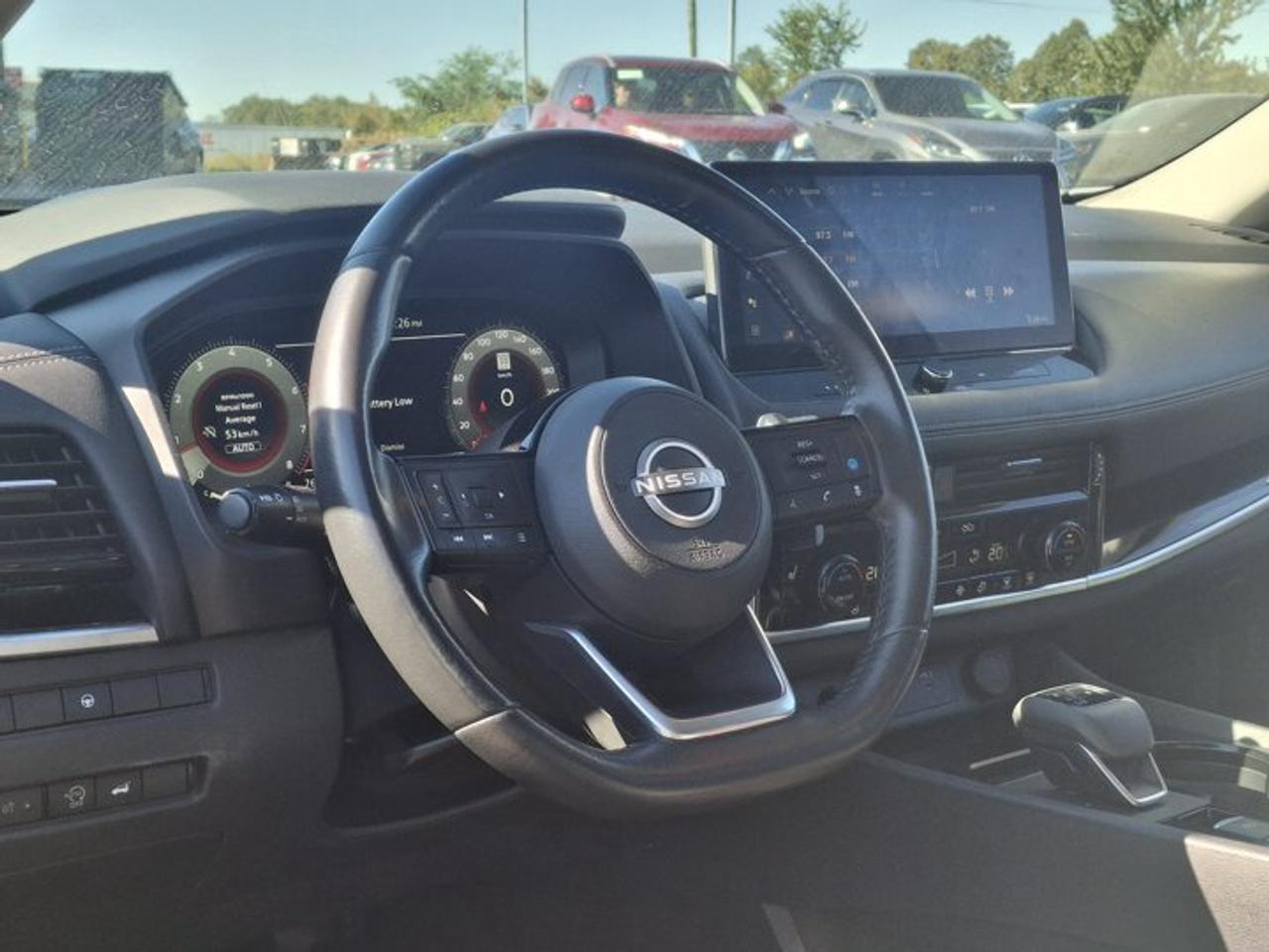 2024 Nissan Rogue SL AWD | Leather | Pano Roof | Heated Seats + Steering | Adaptive Cruise | Power Liftgate and More ! Photo