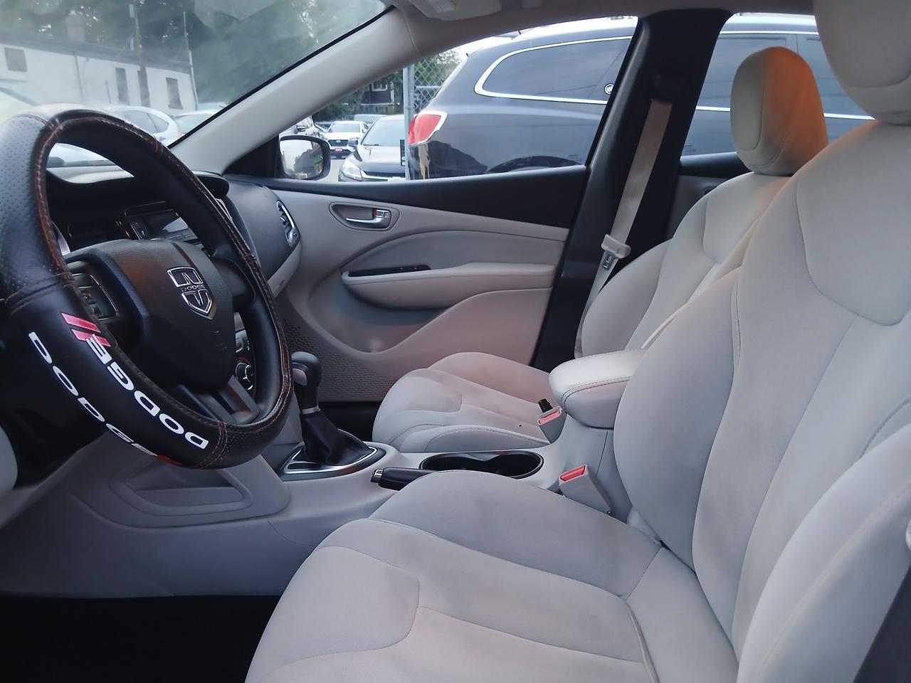2013 Dodge Dart SXT-EXTRA CLEAN- 4CYL-BLUETOOTH-AUX-ALLOYS Photo