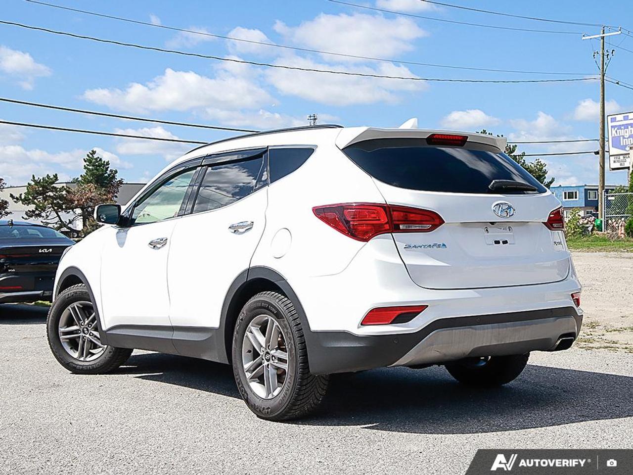 2017 Hyundai Santa Fe Sport FWD 4dr 2.4L Premium, ECO,R/V CAM, H/SEATS&S.WHEEL - Photo #4