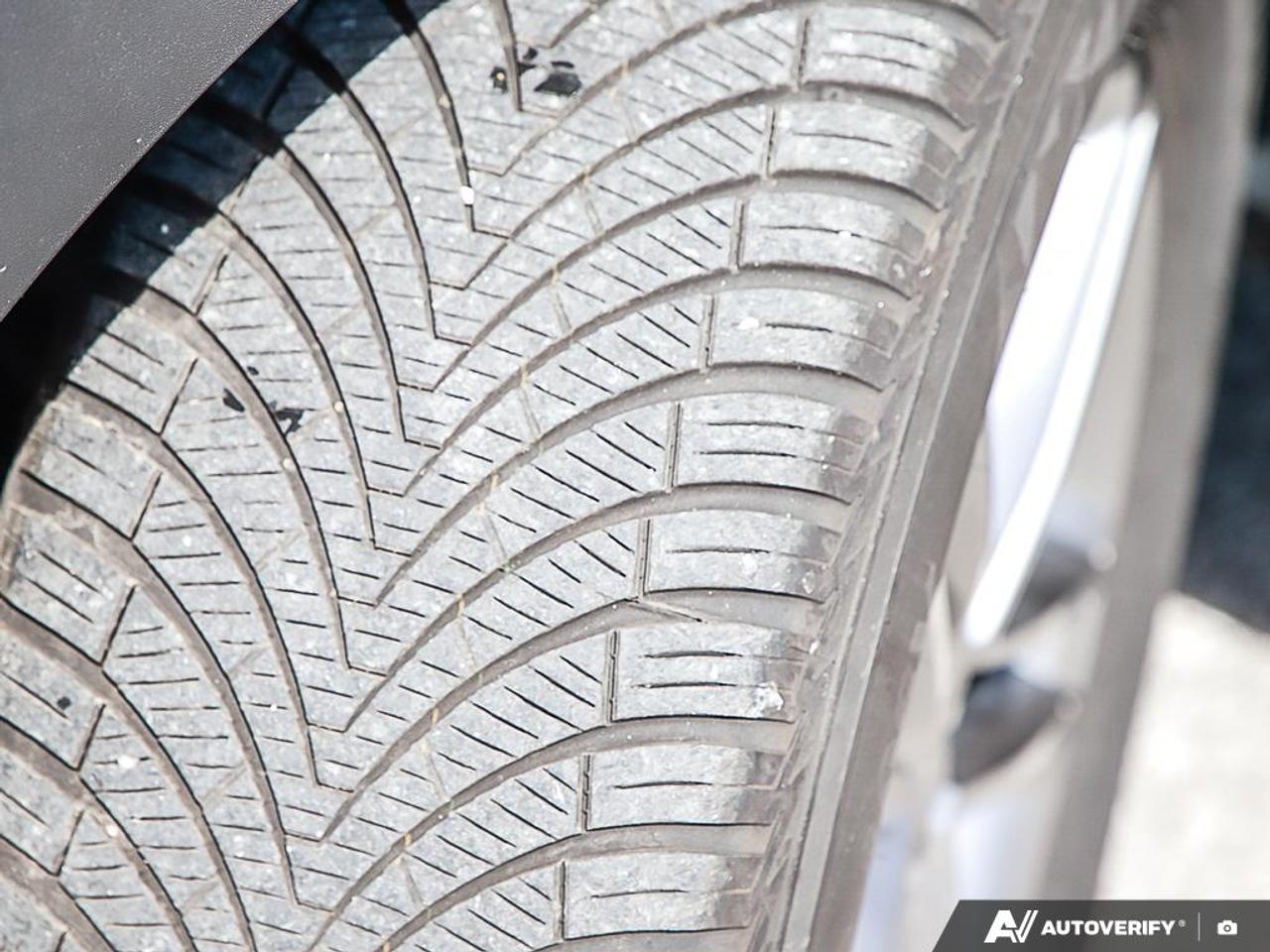 2017 Hyundai Santa Fe Sport FWD 4dr 2.4L Premium, ECO,R/V CAM, H/SEATS&S.WHEEL - Photo #7