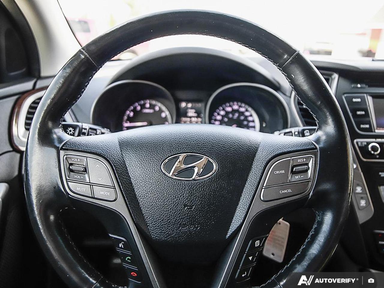 2017 Hyundai Santa Fe Sport FWD 4dr 2.4L Premium, ECO,R/V CAM, H/SEATS&S.WHEEL - Photo #14