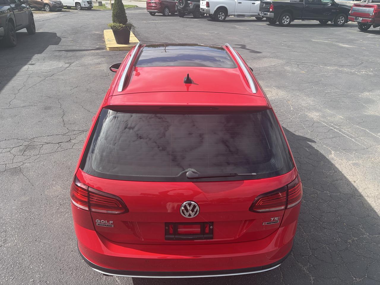 2018 Volkswagen Golf Alltrack Loaded-Leather-Sunroof-Gas-Auto-1.8 L TSI Turbo Photo
