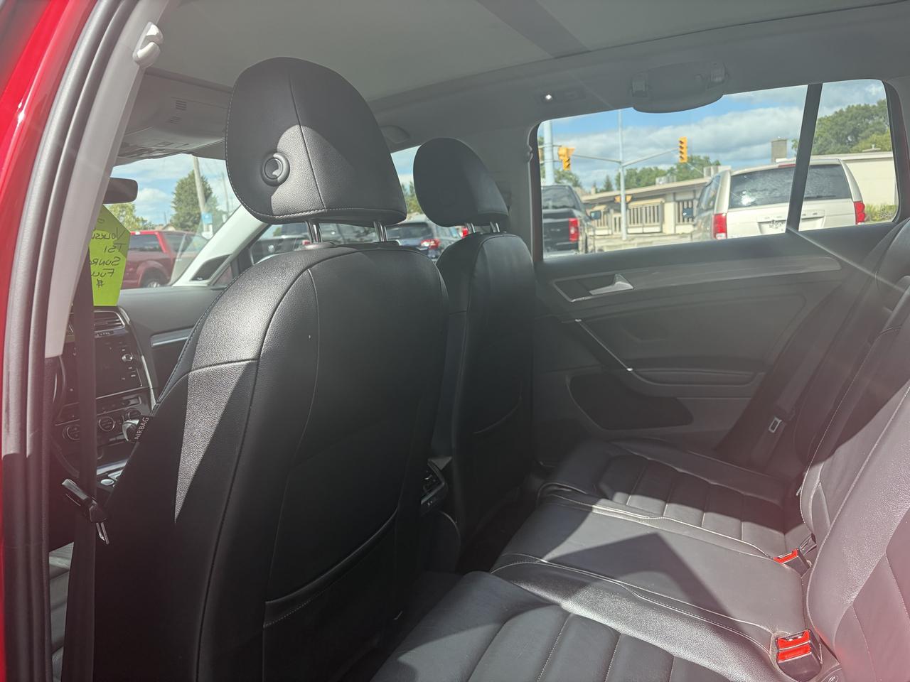 2018 Volkswagen Golf Alltrack Loaded-Leather-Sunroof-Gas-Auto-1.8 L TSI Turbo Photo