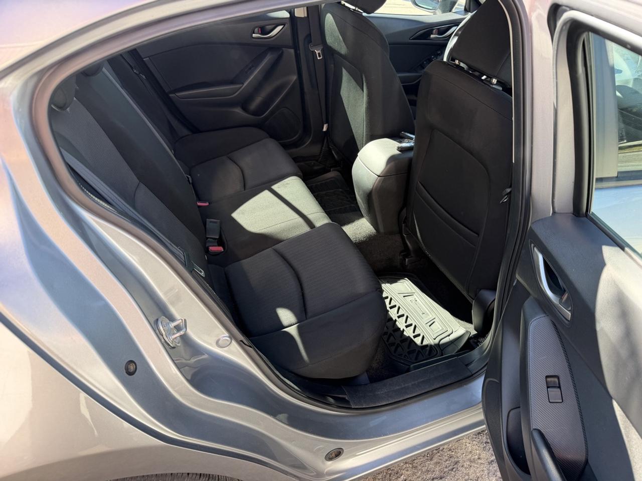 2016 Mazda MAZDA3 6-SPEED Photo