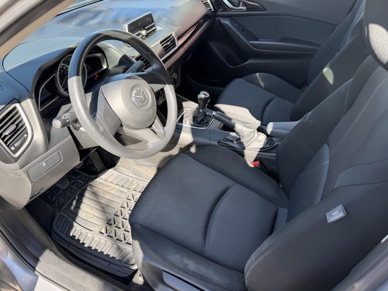 2016 Mazda MAZDA3 6-SPEED Photo