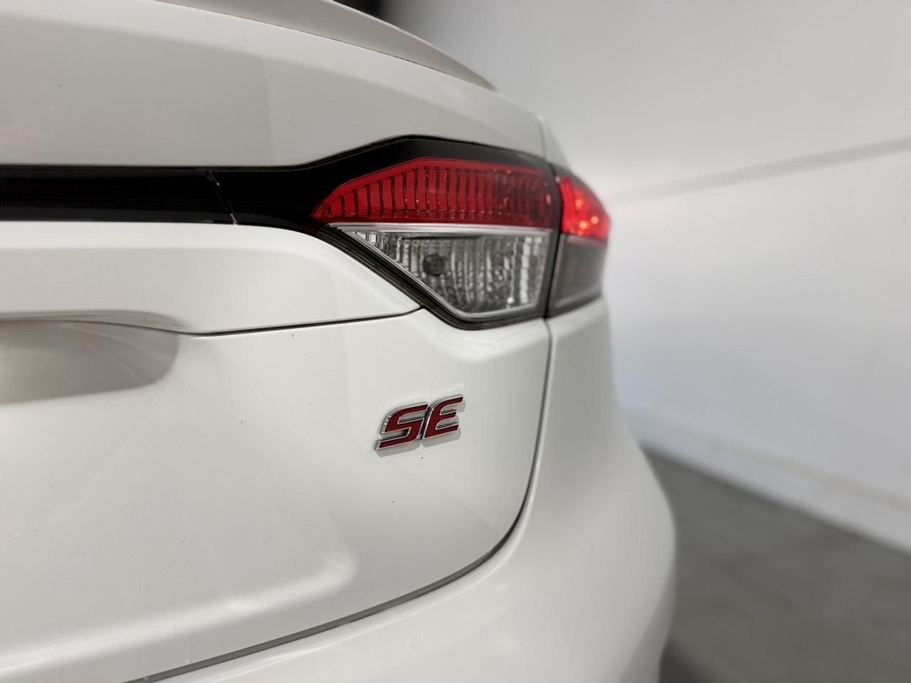 2021 Toyota Corolla SE Photo