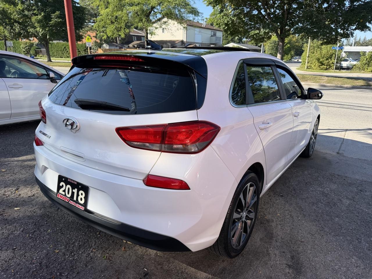 2018 Hyundai Elantra GT GLS Photo