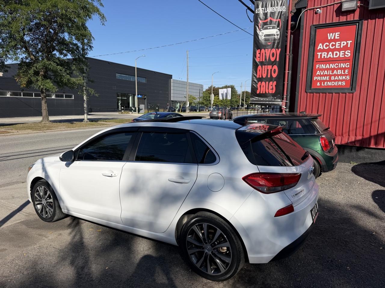 2018 Hyundai Elantra GT GLS Photo