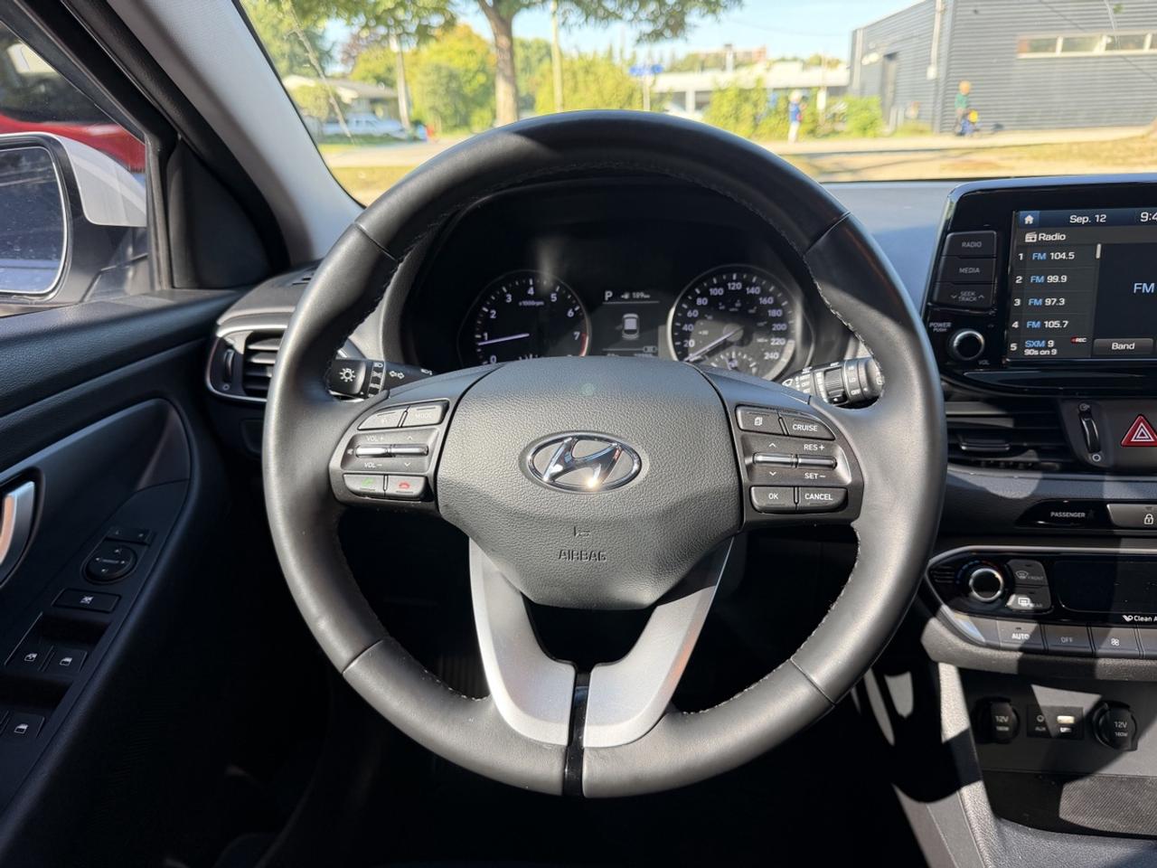 2018 Hyundai Elantra GT GLS Photo