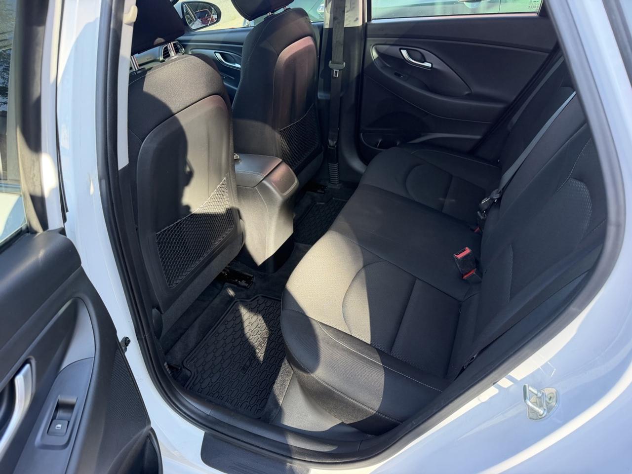 2018 Hyundai Elantra GT GLS Photo