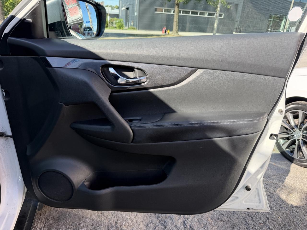 2018 Nissan Rogue S Photo
