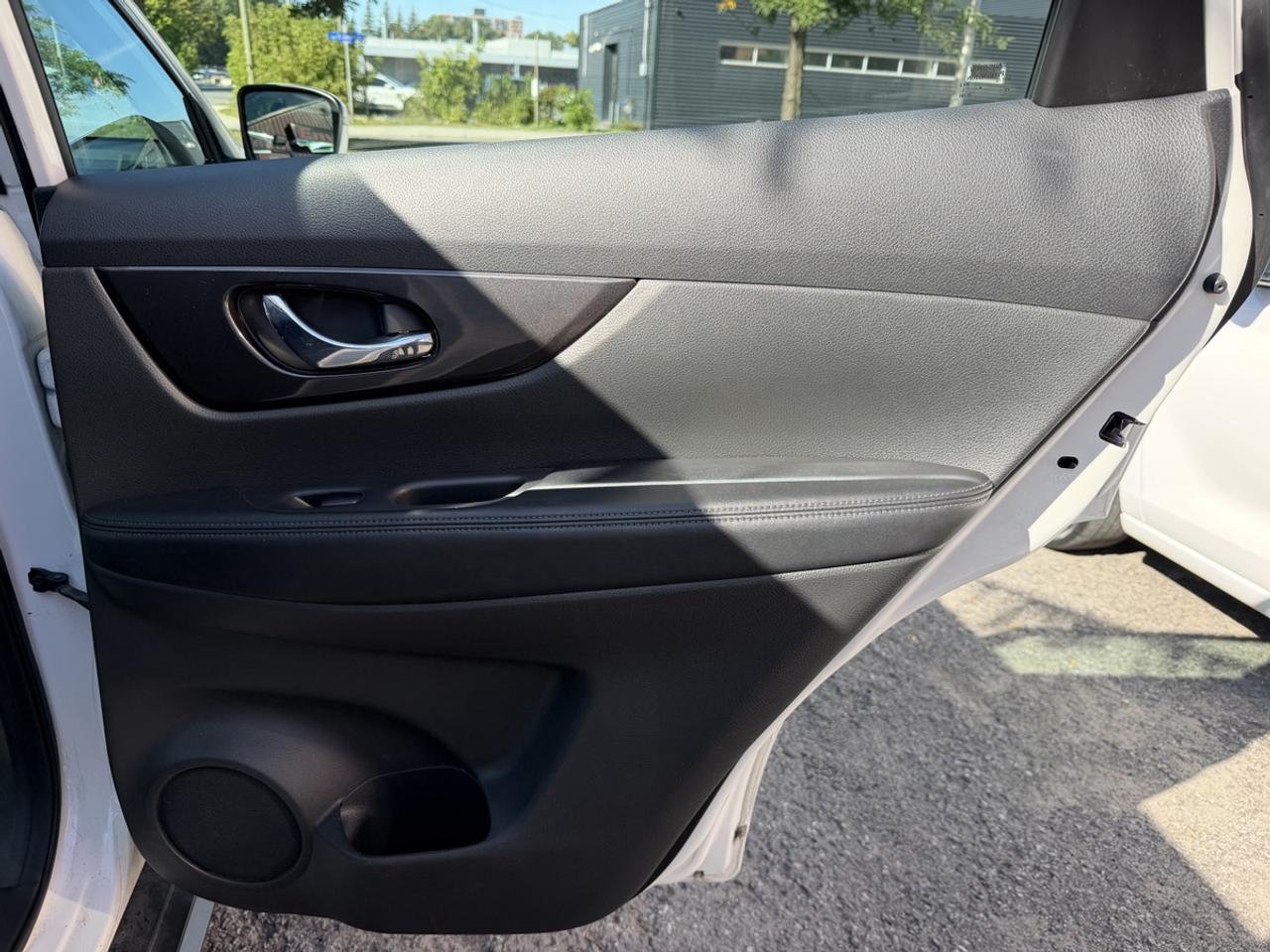 2018 Nissan Rogue S Photo
