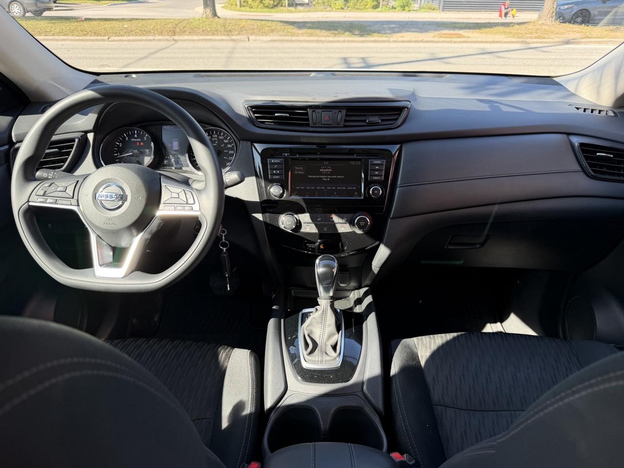 2018 Nissan Rogue S Photo
