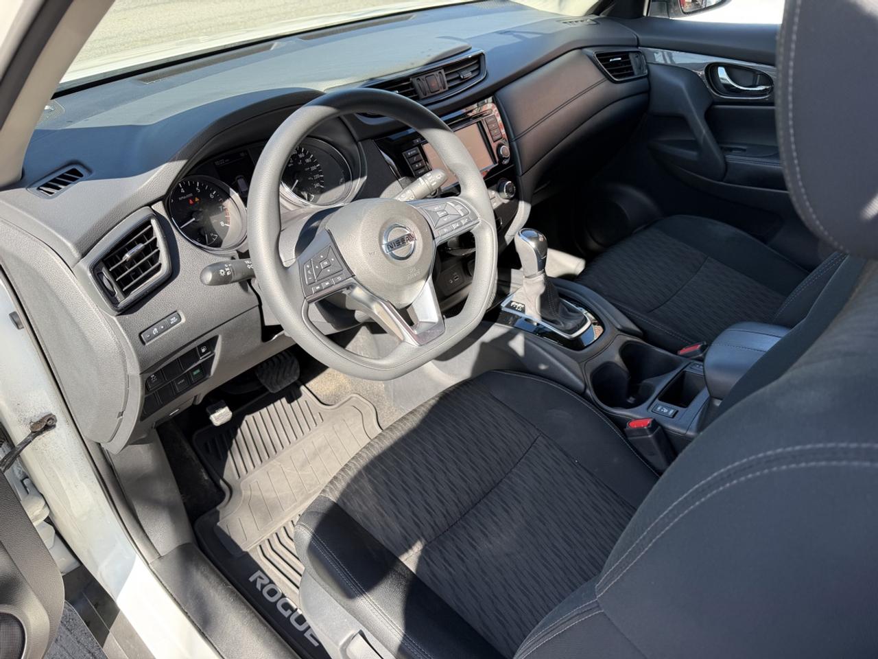 2018 Nissan Rogue S Photo
