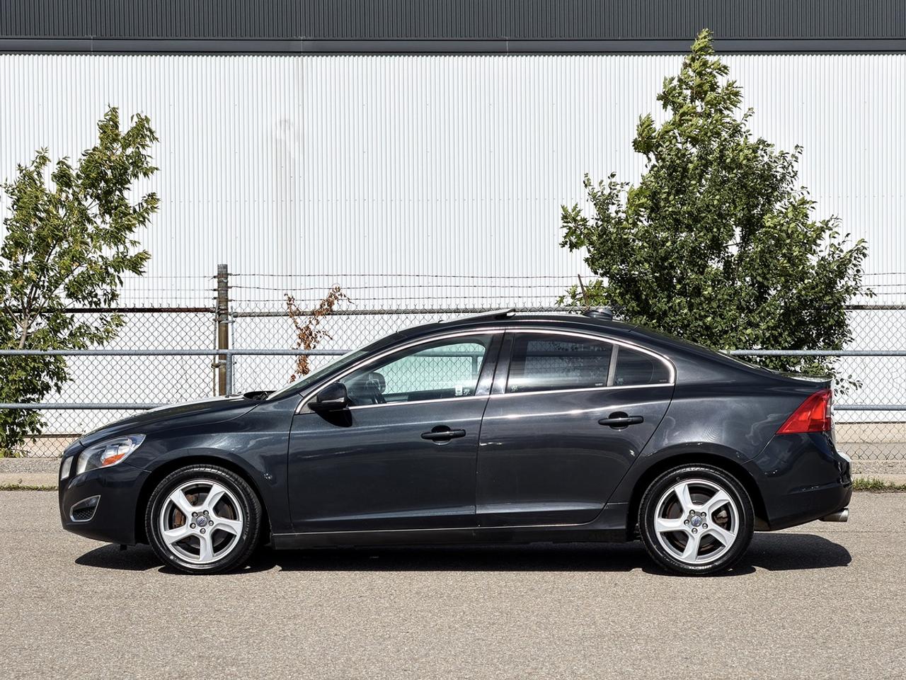 2013 Volvo S60 T5 AWD Platinum Photo
