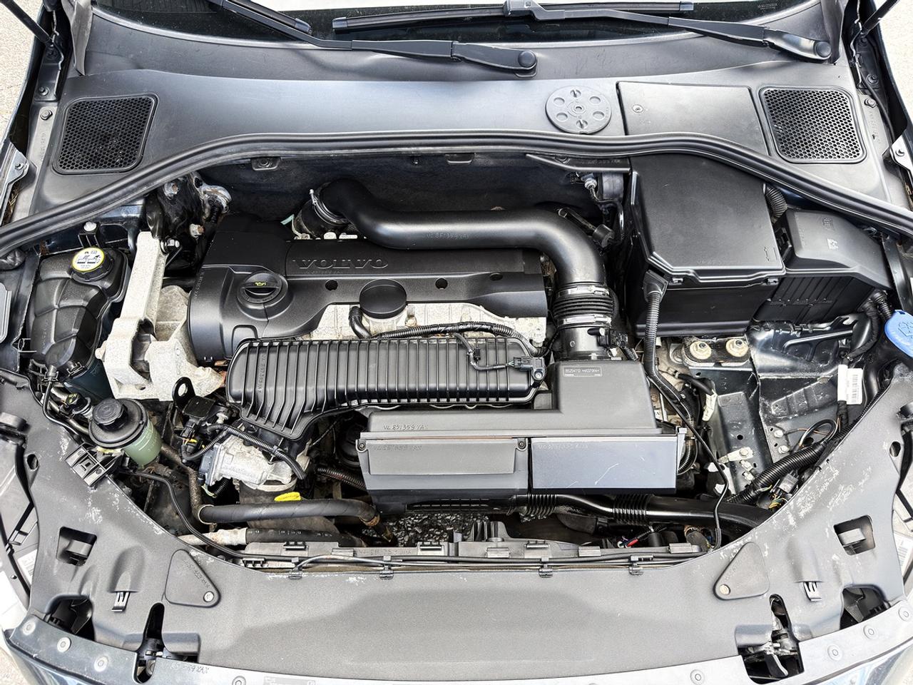 2013 Volvo S60 T5 AWD Platinum Photo