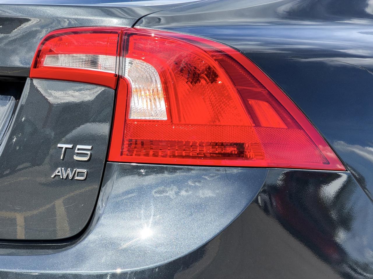 2013 Volvo S60 T5 AWD Platinum Photo