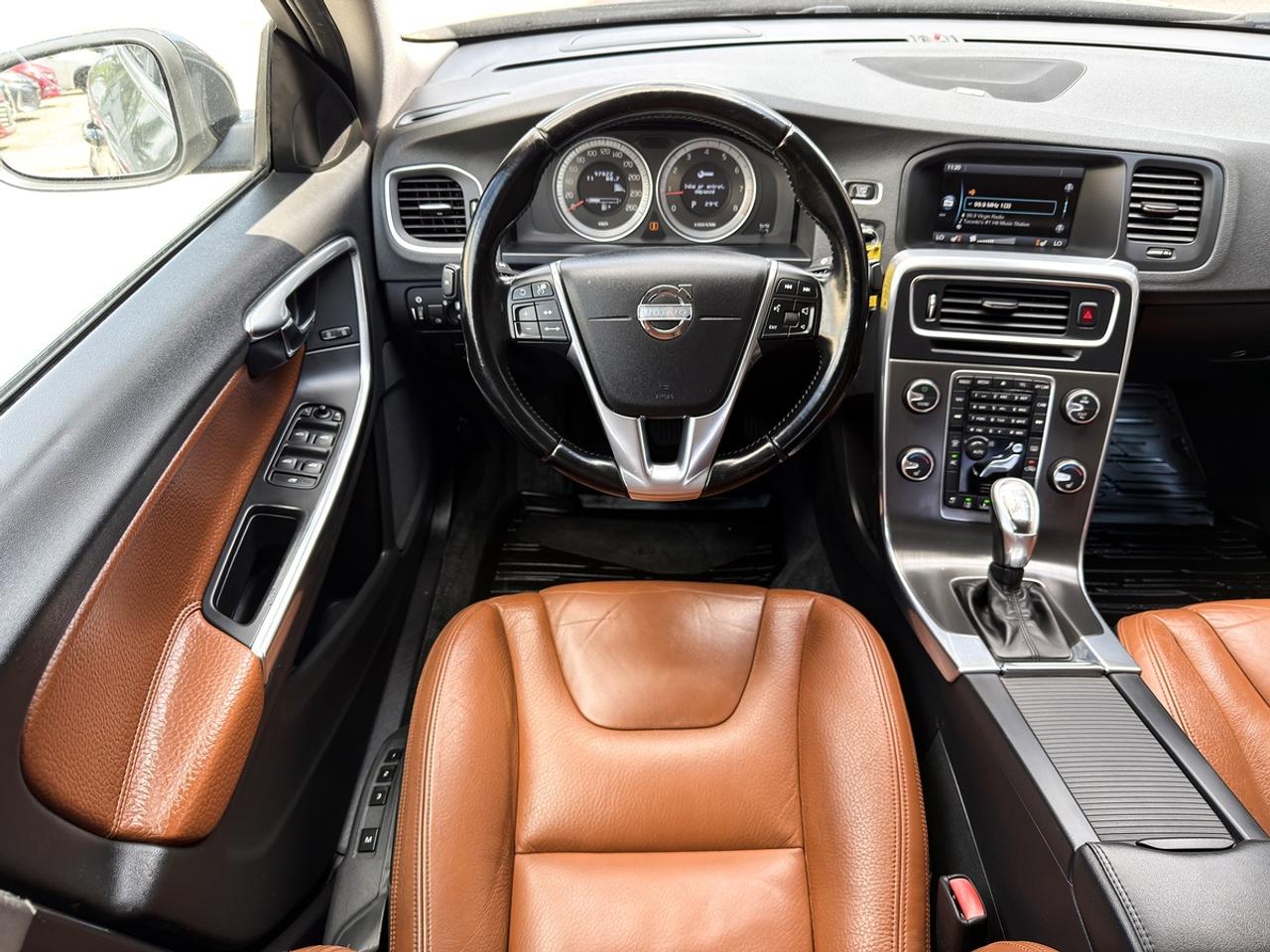 2013 Volvo S60 T5 AWD Platinum Photo