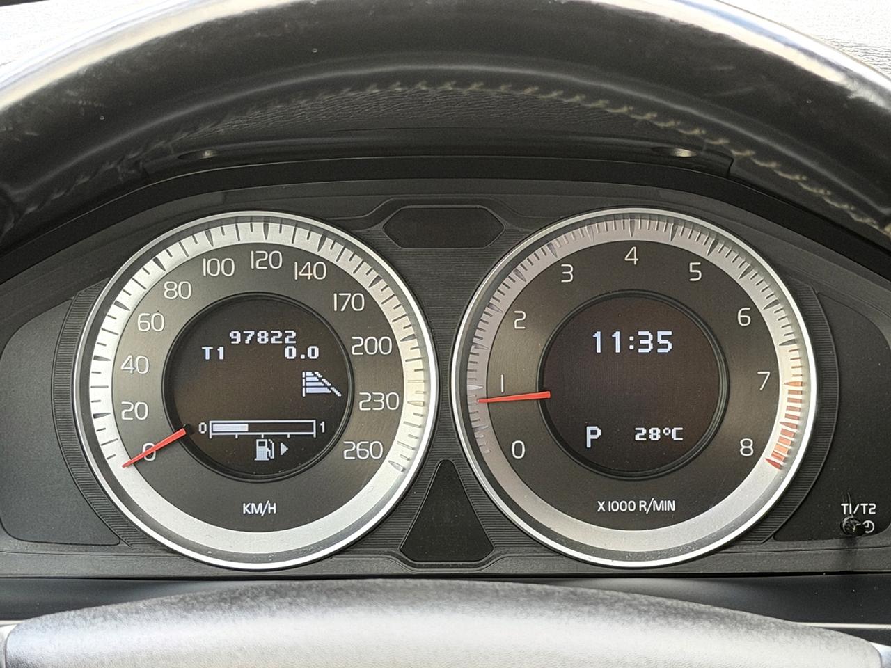 2013 Volvo S60 T5 AWD Platinum Photo