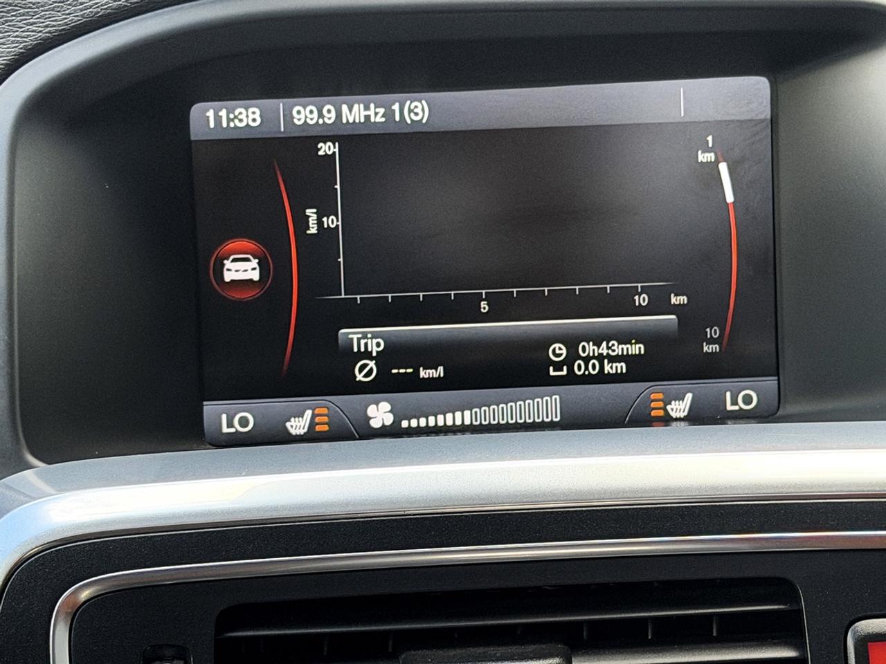 2013 Volvo S60 T5 AWD Platinum Photo