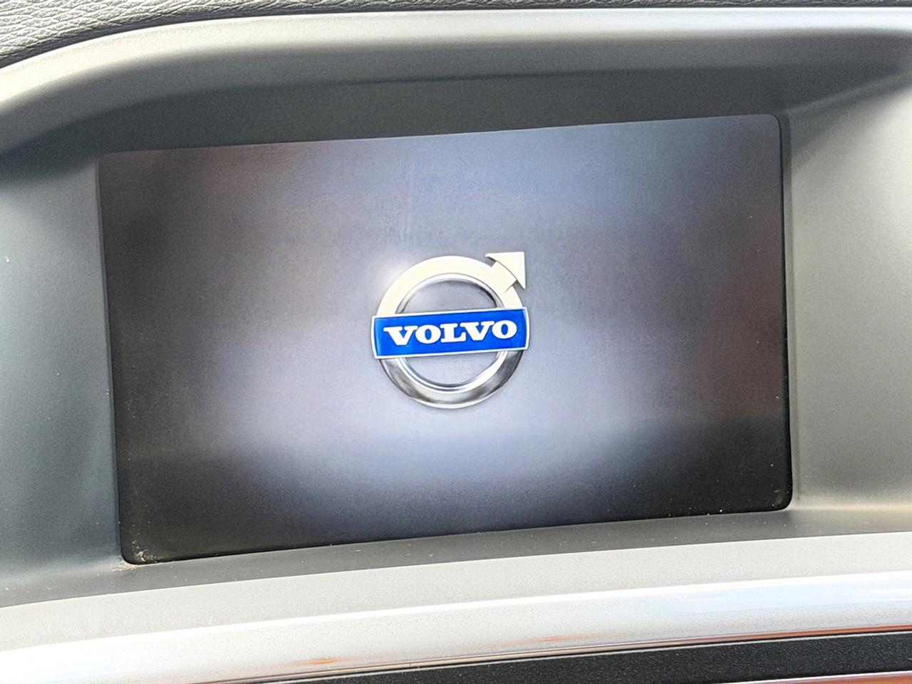 2013 Volvo S60 T5 AWD Platinum Photo