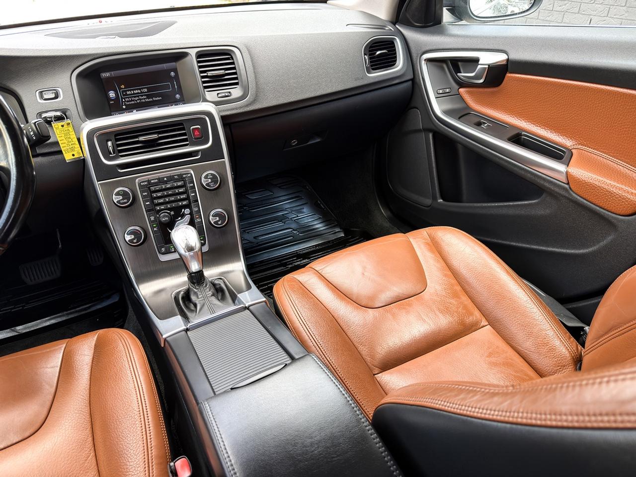 2013 Volvo S60 T5 AWD Platinum Photo