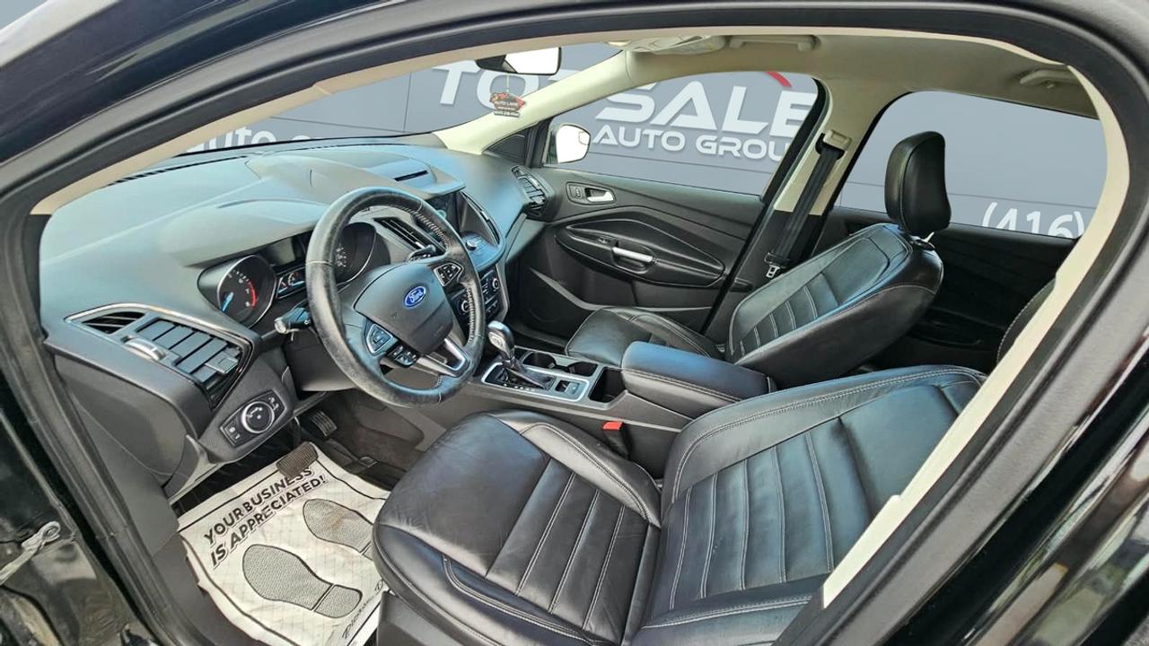 2018 Ford Escape SEL 4WD Photo
