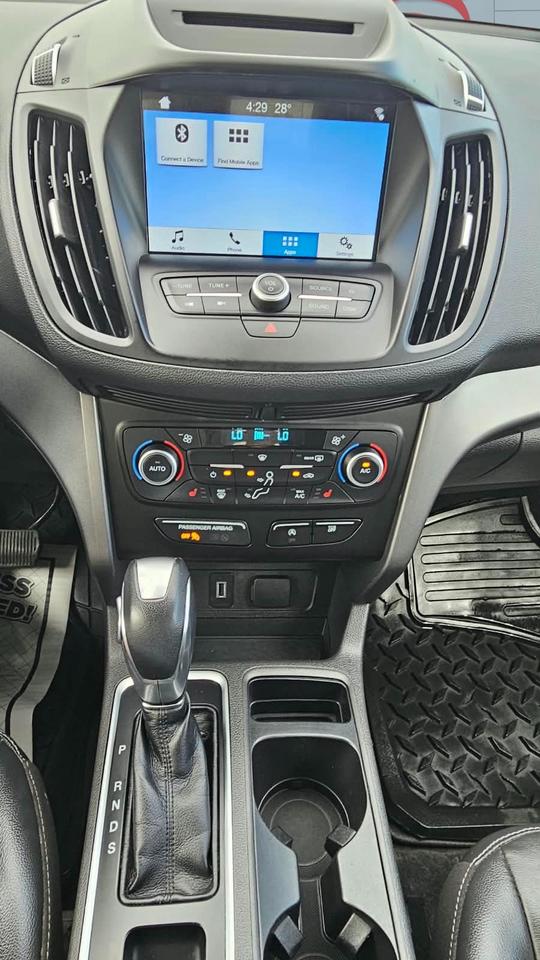 2018 Ford Escape SEL 4WD Photo