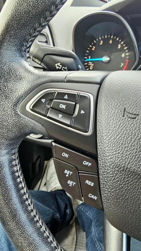 2018 Ford Escape SEL 4WD Photo