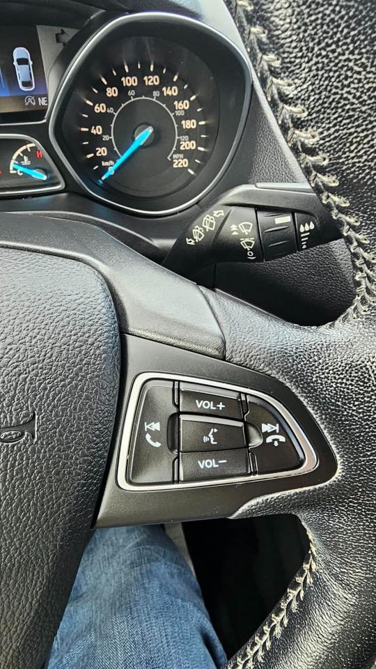 2018 Ford Escape SEL 4WD Photo