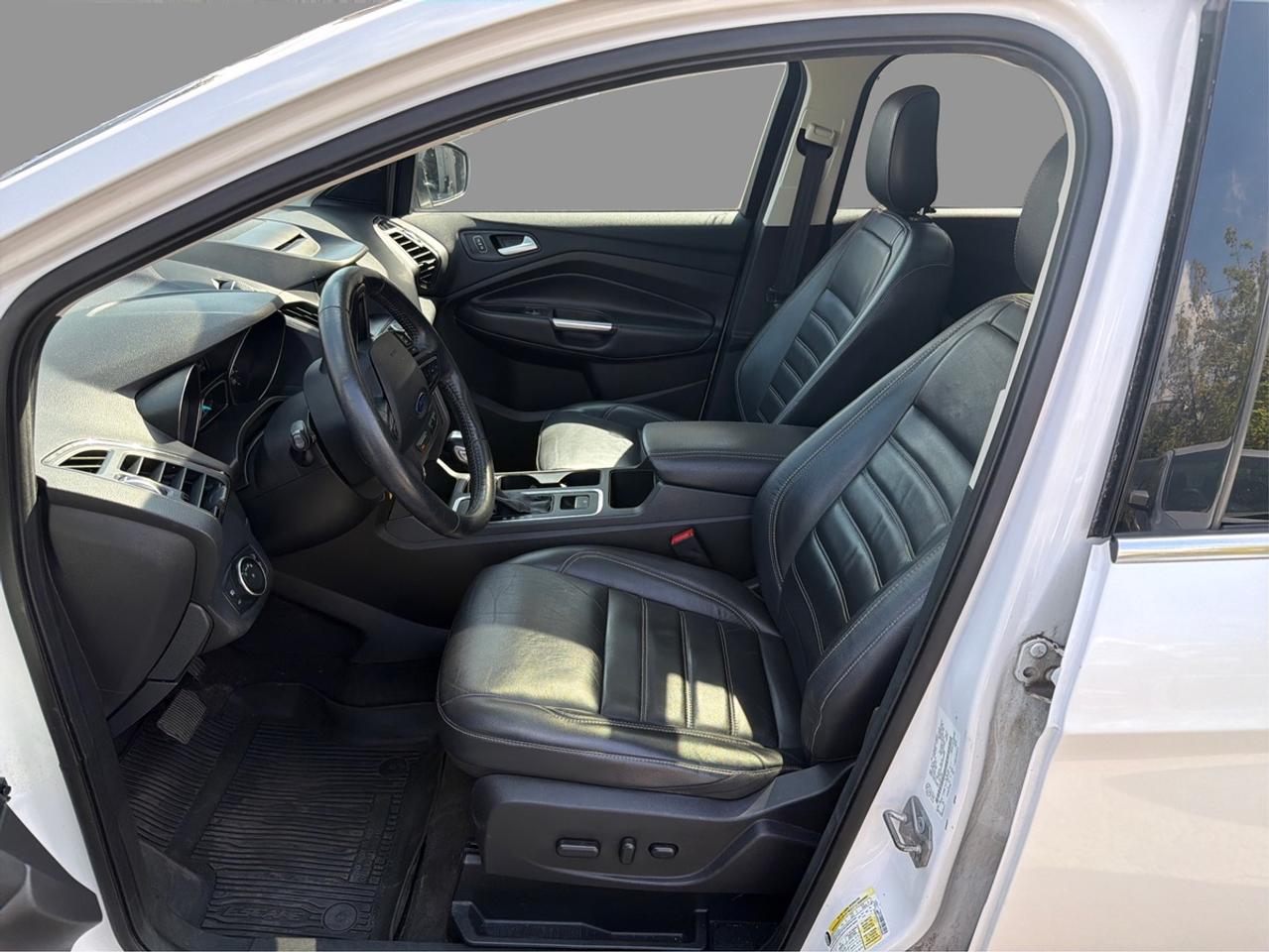 2018 Ford Escape SEL Photo