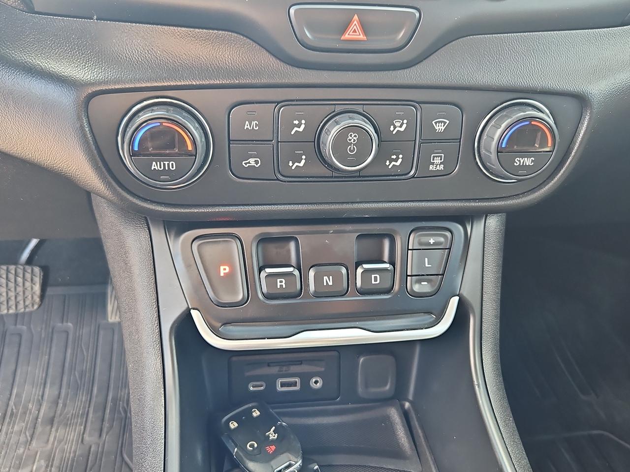 2020 GMC Terrain AWD 4DR SLT Photo