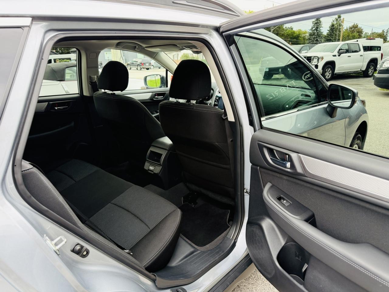 2018 Subaru Outback Touring Photo