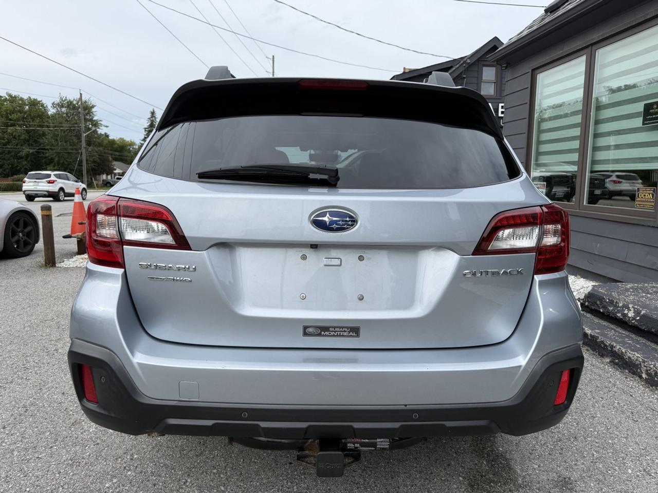 2018 Subaru Outback Touring Photo