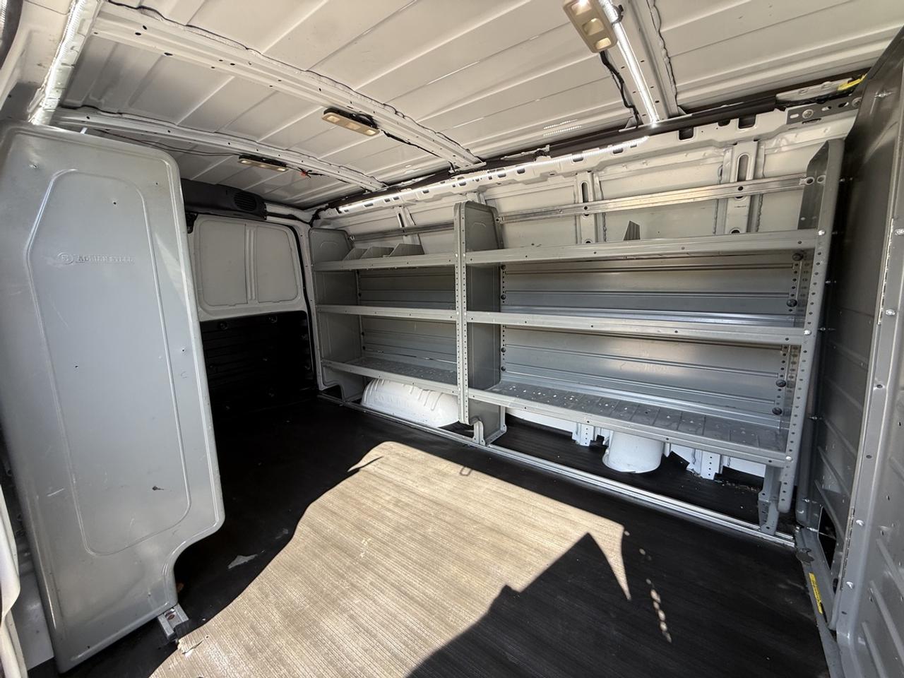 2019 Chevrolet Express  Photo