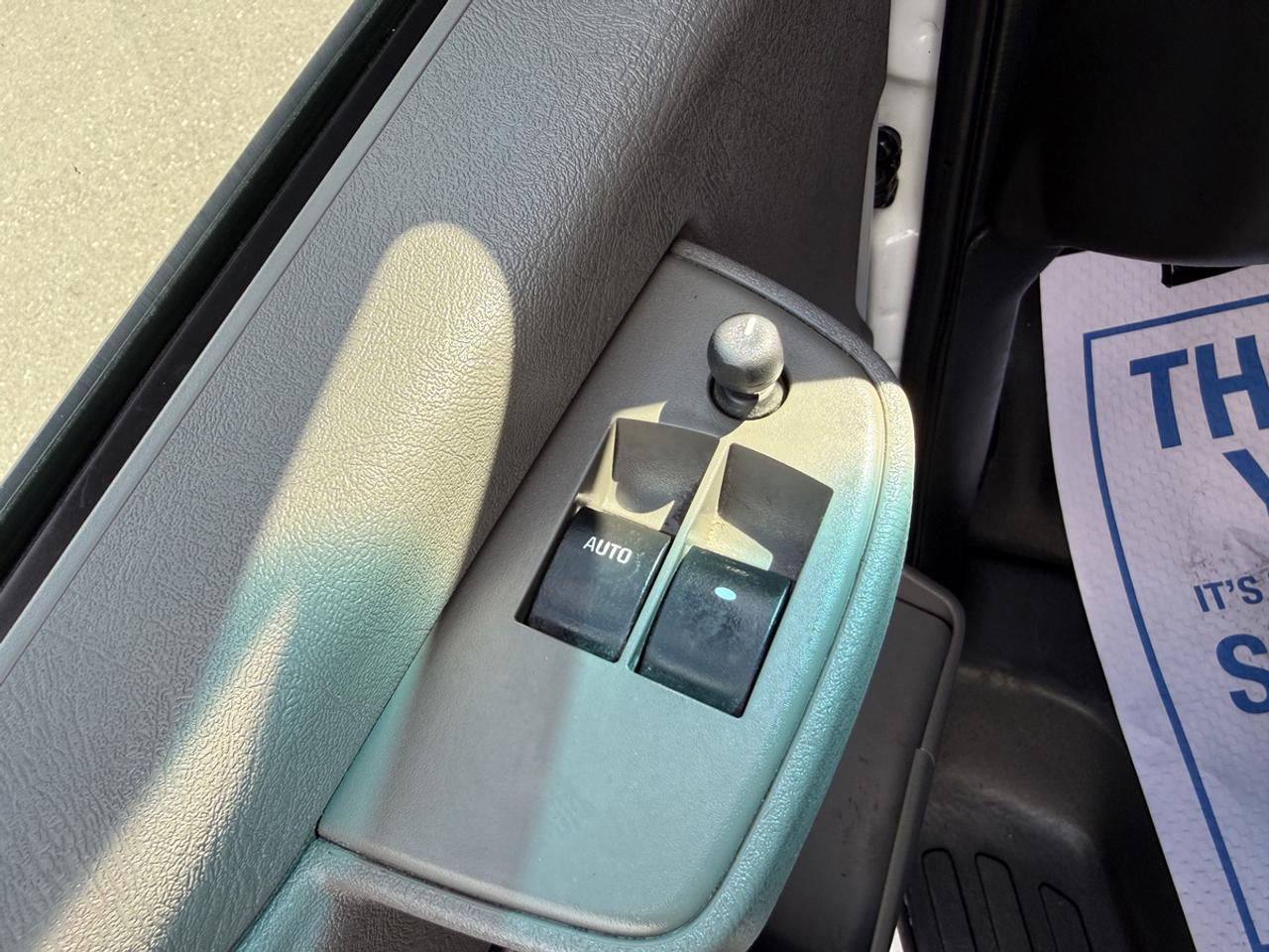 2019 Chevrolet Express  Photo