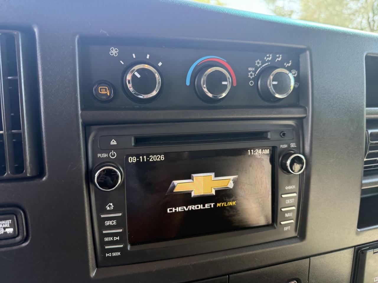 2019 Chevrolet Express  Photo