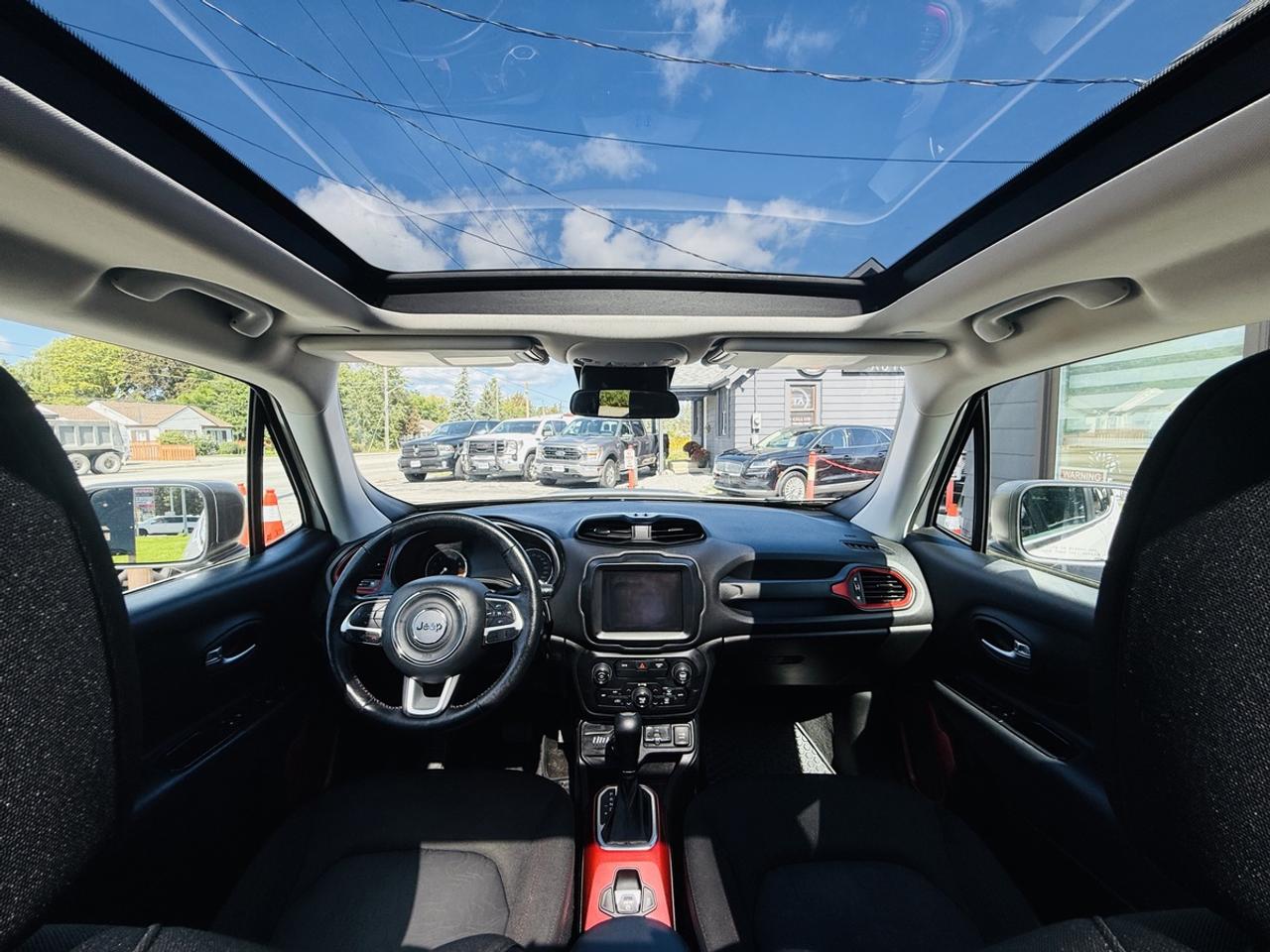 2018 Jeep Renegade Trailhawk Photo