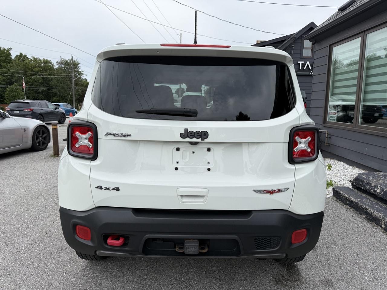 2018 Jeep Renegade Trailhawk Photo