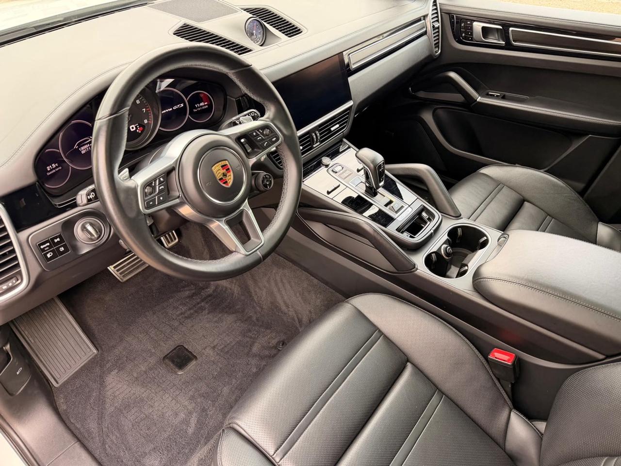2021 Porsche Cayenne GTS|CCF|SPORT CHRONO|SPORT DESIGN Photo
