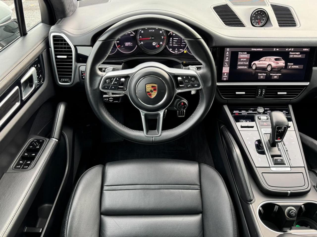 2021 Porsche Cayenne GTS|CCF|SPORT CHRONO|SPORT DESIGN Photo