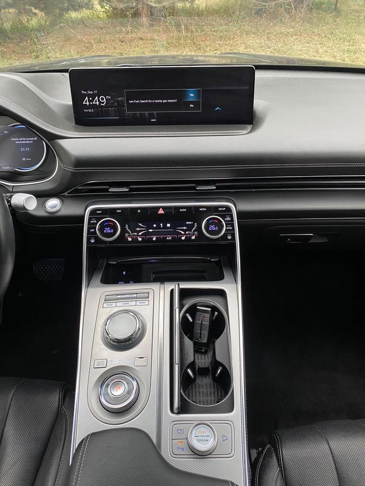 2024 Genesis GV80 2.5T Advanced | PANOROOF | LEATHER | AWD Photo