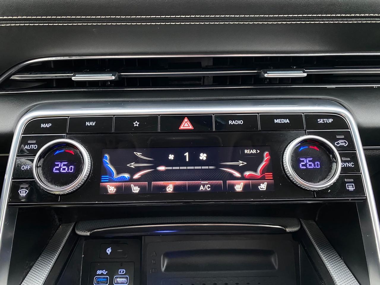 2024 Genesis GV80 2.5T Advanced | PANOROOF | LEATHER | AWD Photo