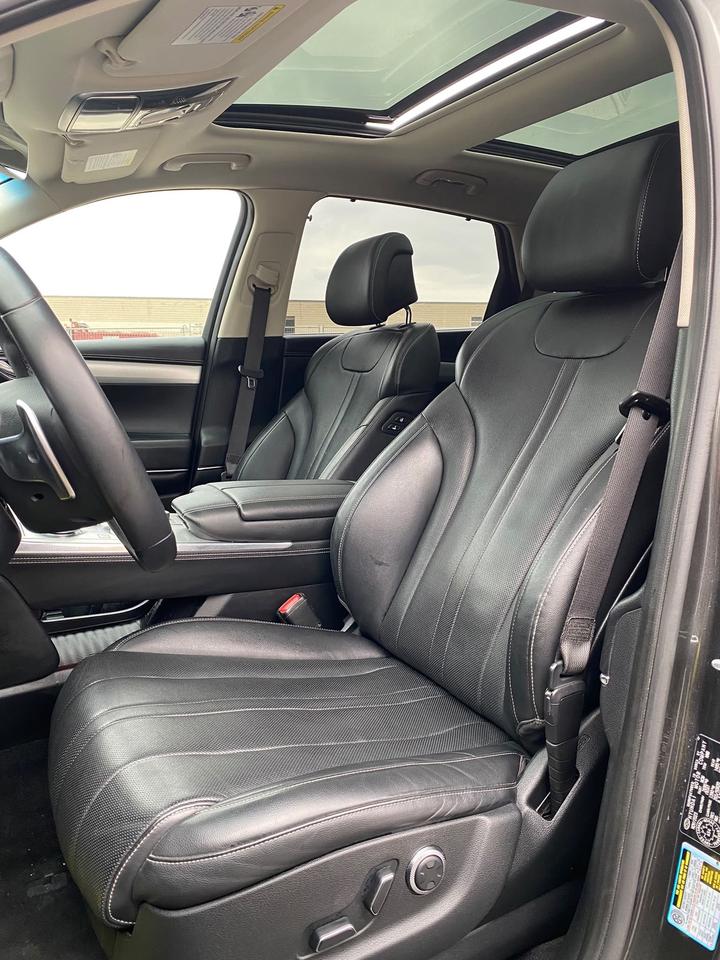 2024 Genesis GV80 2.5T Advanced | PANOROOF | LEATHER | AWD Photo