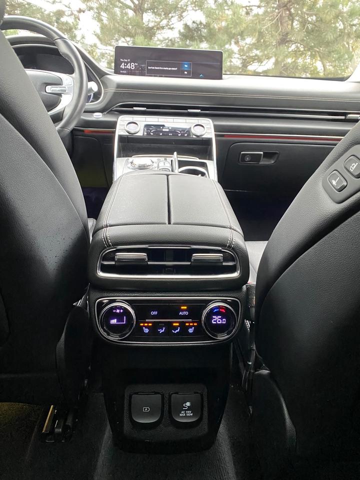 2024 Genesis GV80 2.5T Advanced | PANOROOF | LEATHER | AWD Photo
